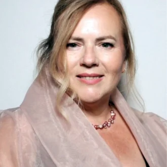 Miglena Nikolova headshot